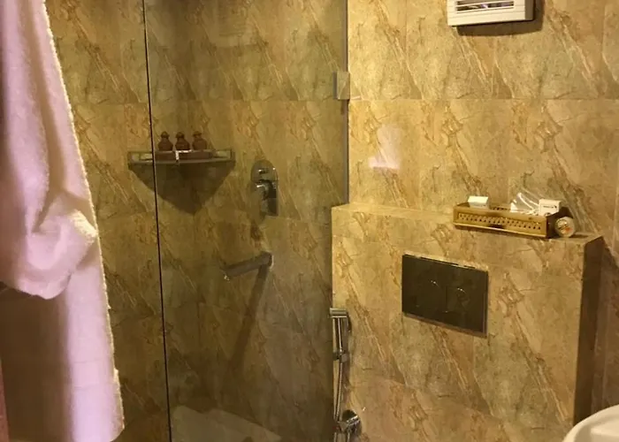Heranya Yala Hotel