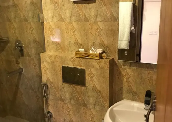 Heranya Yala Hotel 3*
