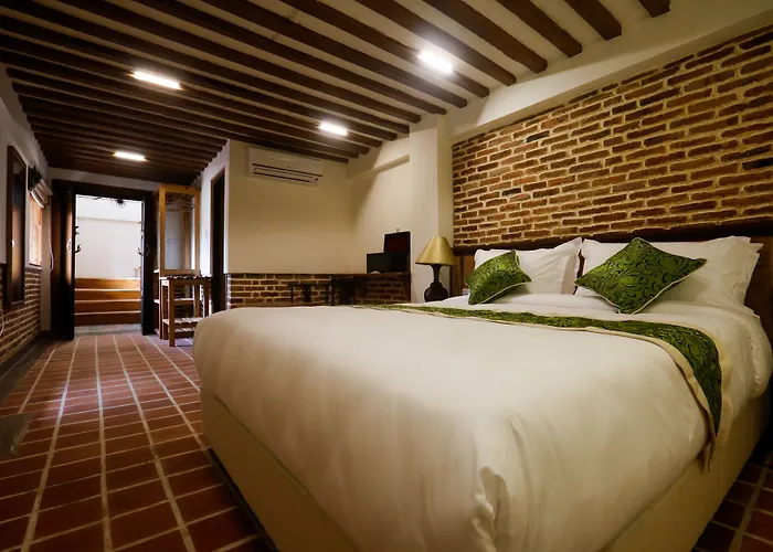 Hotel Heranya Yala 3*